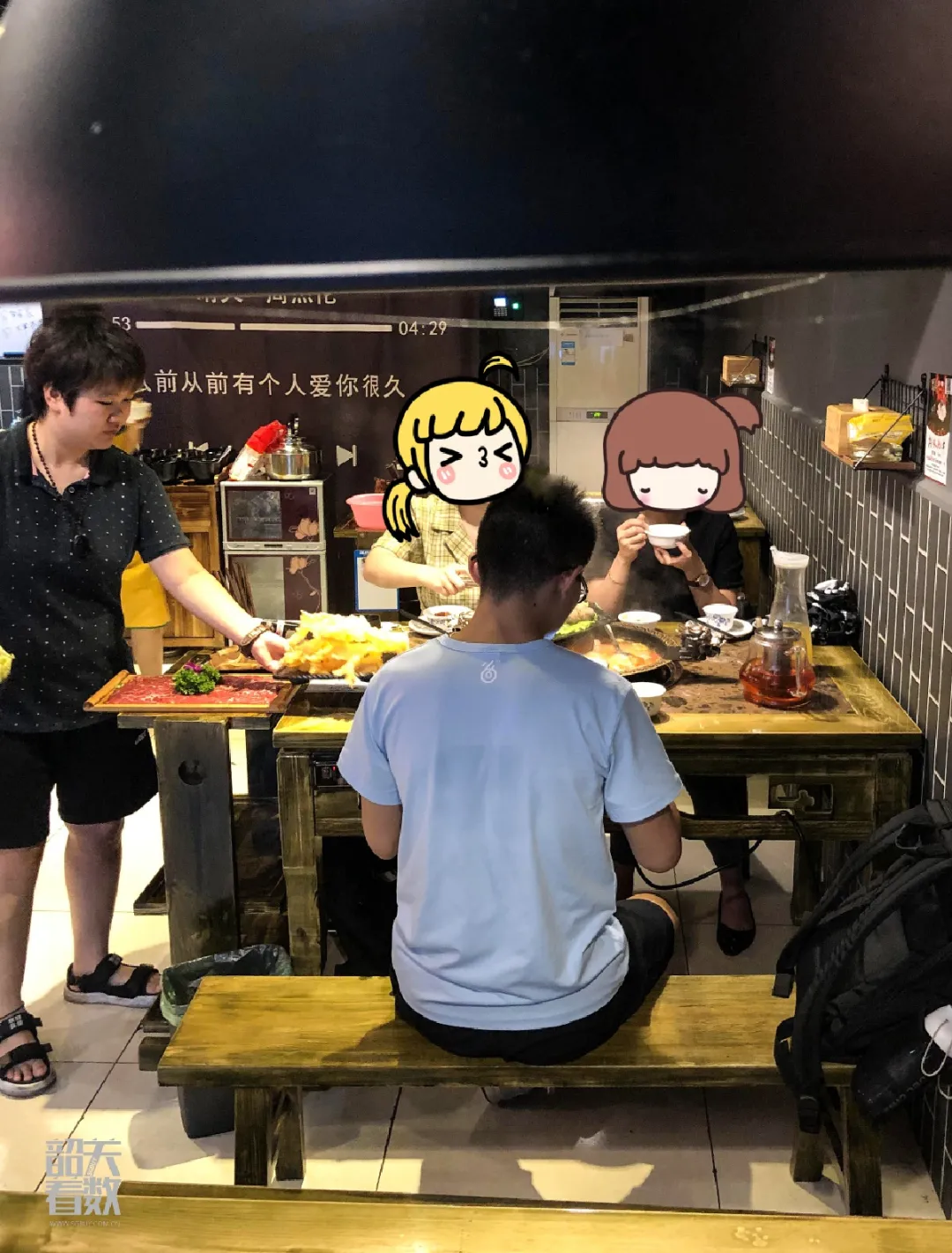 小巷深处的美食宝藏，最新聚合直播带你探索隐藏的美食文化！